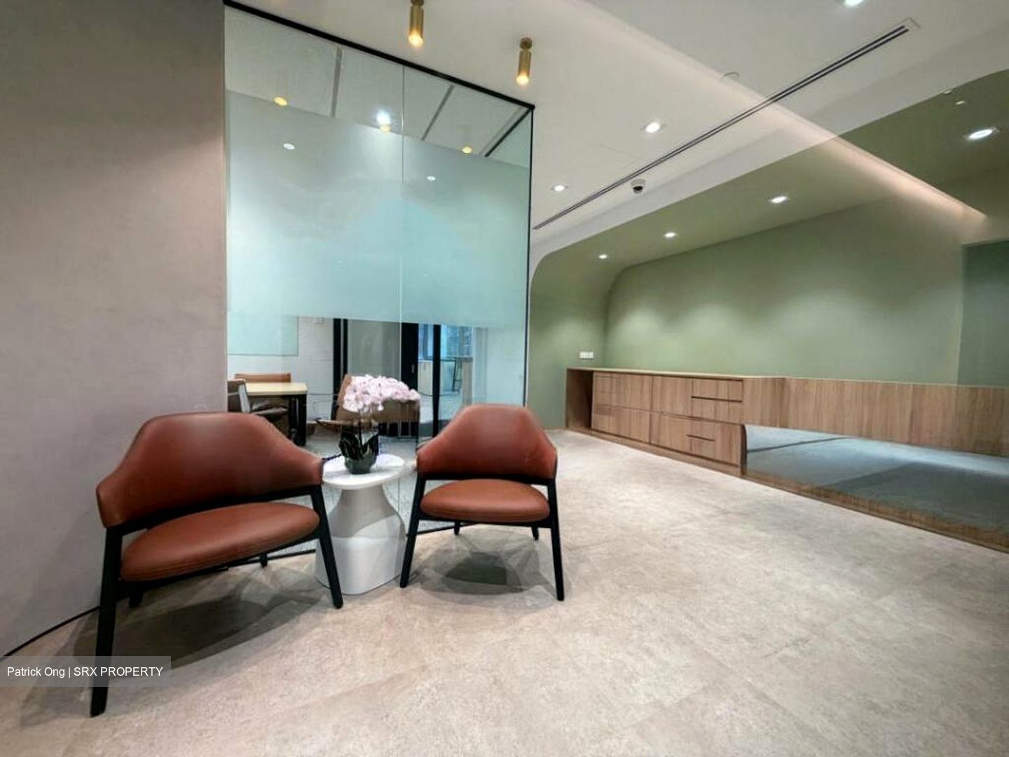 Robinson 112 (D1), Office #606783731